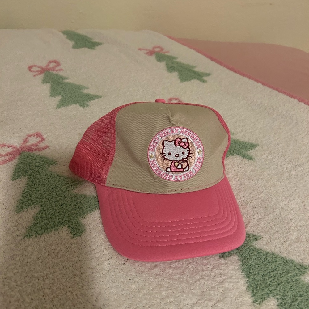 Hello Kitty Pink bundle - Picture 3 of 4
